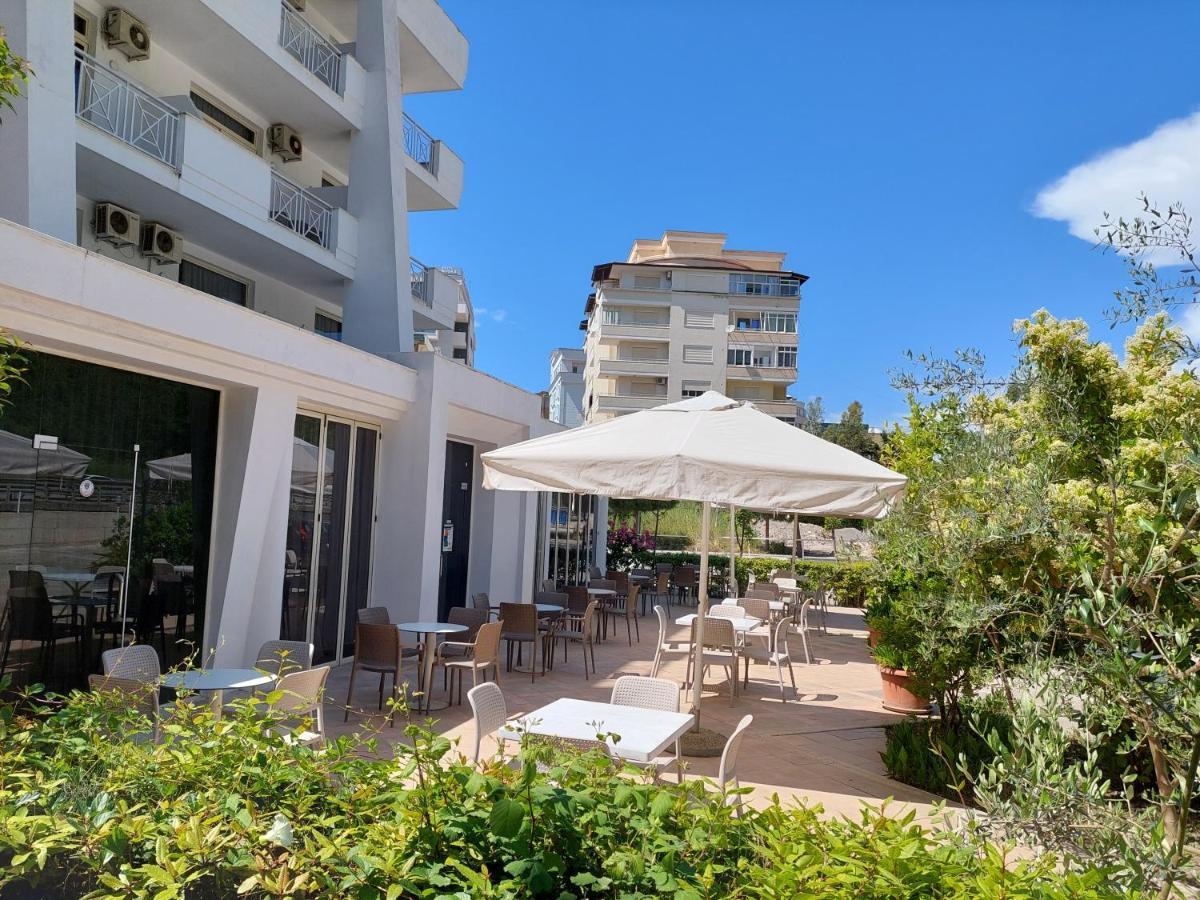 Hotel Nacional Durrës Esterno foto