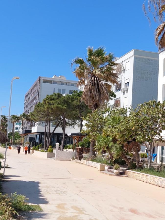 Hotel Nacional Durrës Esterno foto