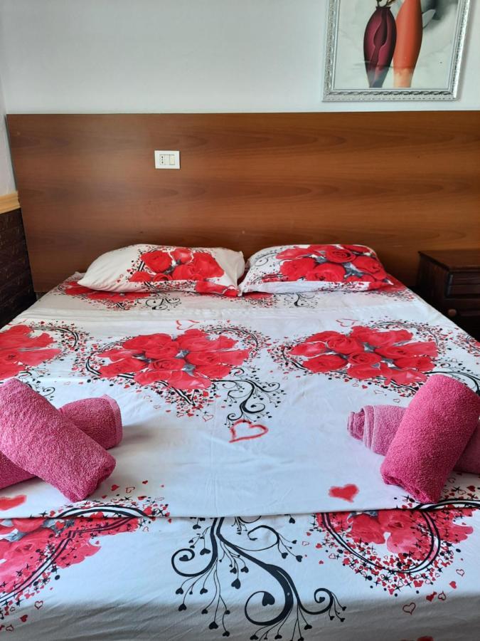 Hotel Nacional Durrës Esterno foto