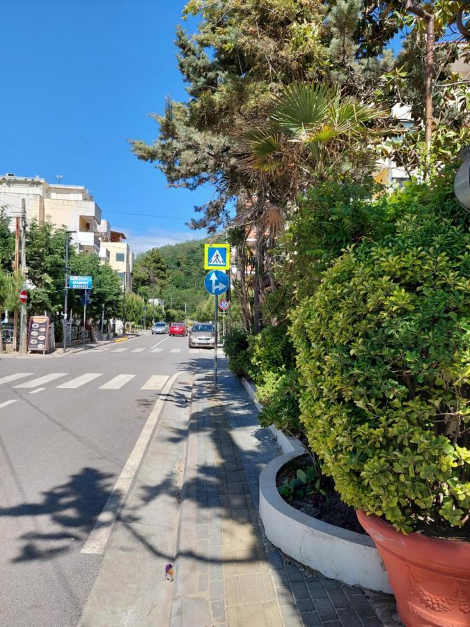 Hotel Nacional Durrës Esterno foto